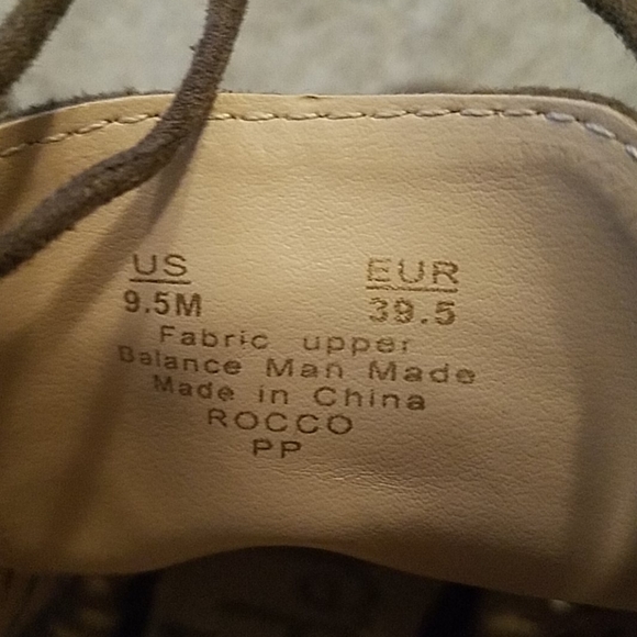 Brown lace up peep toe booties - Picture 4 of 4